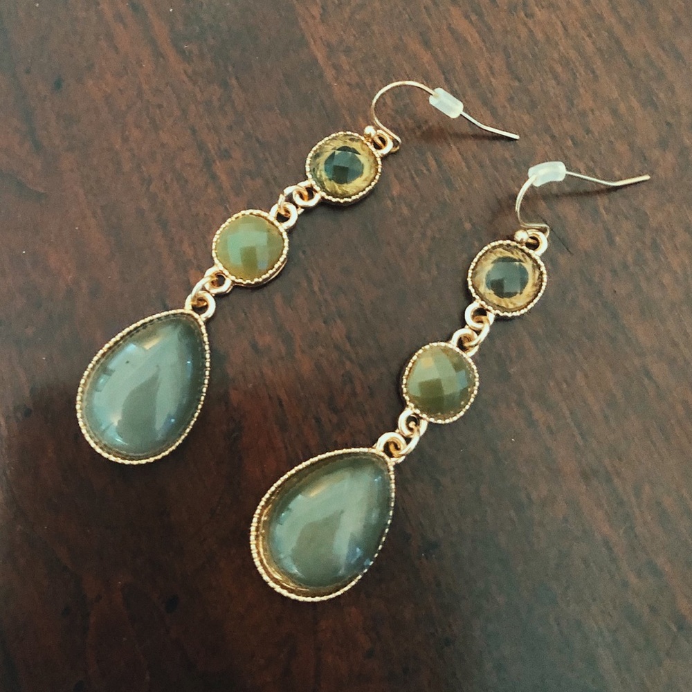 Olive drop earrings